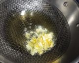 A picture of step 2 of Rice flour potato balls.