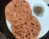 A picture of step 4 of Carrot paratha.