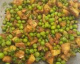 हरी मटर की घुघनी (hari matar ki ghugni recipe in Hindi) रेसिपी चरण 5 फोटो