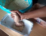 A picture of step 8 of Car shaped cake.