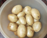 Foto del paso 3 de la receta: Contramuslo de pollo cocido y asado con papas y mojo