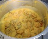 A picture of step 3 of Karhi Pakora.