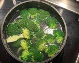 A picture of step 1 of 🥦 Anchovies and broccoli, a perfect combination.