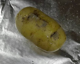 Foto del paso 2 de la receta: Patatas al horno a la papillote