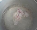 Foto langkah ke 2 dari resep Sayur Bening Gambas Bayam.