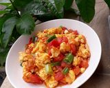 Foto langkah ke 4 dari resep Fānqié chǎo jīdàn(tomat tumis telur)chinese food.