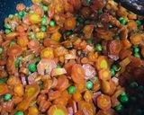 A picture of step 2 of Alu matar gaajar.
