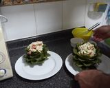 Foto del paso 4 de la receta: Alcachofas rellenas con salpicón de locos
