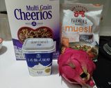 Foto langkah ke 1 dari resep Dragon fruit snack.
