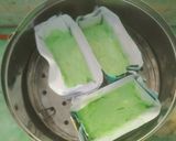 Foto langkah ke 9 dari resep Kue Bolu Lapis Kukus Pandan.