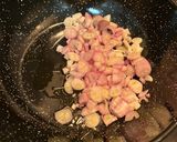 Foto del paso 1 de la receta: Salsa boloñesa con chalotas y calabaza asada