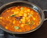 A picture of step 4 of Broad beans seeds curry (vaal nu shaak).