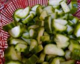 Foto langkah ke 1 dari resep Tumis oyong kuah.