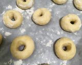 Gambar langkah 3 resipi Donut Susu Gebu.