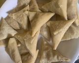 A picture of step 3 of Samosa.
