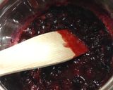 Diós-fehércsokis muffin és áfonyaöntet recept fázis 4 fotója