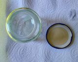 Foto del paso 3 de la receta Lágrimas y yemas de vainas de habas en aceite de oliva y Romero