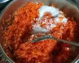 A picture of step 1 of Valentine's Day special Carrot Halawa.