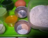Foto langkah ke 1 dari resep Donat Pandan Simple.