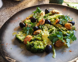 Foto del paso 5 de la receta: Brocoli con Mejillones en Salsa de Naranja y Olivas Negras