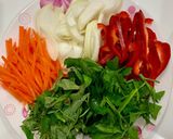 Hình bước làm 1 của món Miến xào cua