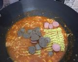 Foto langkah ke 5 dari resep Seblak mie.