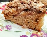 A picture of step 5 of Apple crumble cake.