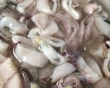 Foto langkah ke 1 dari resep Cumi Cumi Hitam.