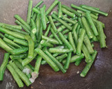 Foto langkah ke 2 dari resep Kacang Panjang Sambal Hijau Teri.