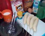 Foto langkah ke 1 dari resep Banana Corn Dog.