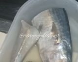 Foto langkah ke 1 dari resep Pindang Ikan Kembung.