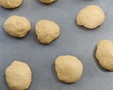 Foto langkah ke 3 dari resep Roti Manis Labu Kuning Isi Coklat.