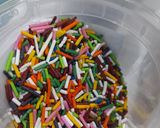 A picture of step 1 of Strawberry fun bites.