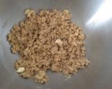 Une image de l'étape 2 de Crumble myrtille pomme pécan.