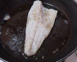 Foto del paso 6 de la receta: Lubina al ajo limón