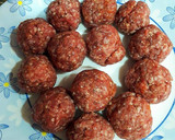 Foto del paso 14 de la receta: Keftas hamburguesadas con queso y salsa de carne picada y tomate