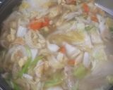 Foto langkah ke 5 dari resep Sop Telur Dadar.