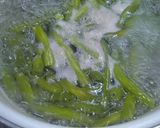 Une image de l'étape 2 de Haricot vert sauté.