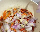 Foto langkah ke 4 dari resep Tumis sayur tombak kencur.