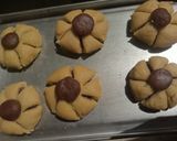A picture of step 4 of Flower cookies.