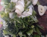 Foto langkah ke 1 dari resep Nasi Goreng Sayur Tanpa Kecap.