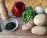 Foto del paso 1 de la receta: Patatas de guarnición con huevos y jamón