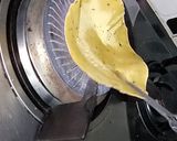 A picture of step 5 of بھیل پوری.