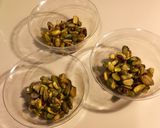 صورة لخطوة 2 من وصفة مهلبية تركية بالفستق الحلبي