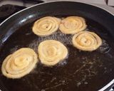 A picture of step 4 of Instant Jalebi.