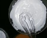 A picture of step 2 of 3 ingredients mango ice cream.