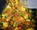ज़िन्गीं(वेज) पार्सल(zingy veg parcel recipe in hindi) रेसिपी चरण 4 फोटो
