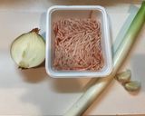 Foto langkah ke 1 dari resep Chicken Onion Rice Bowl 🍚#Maree.
