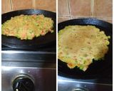 A picture of step 4 of Oats besan mix veg chilla.