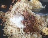 Foto langkah ke 3 dari resep Mie Goreng Manis (Tiam Mie).